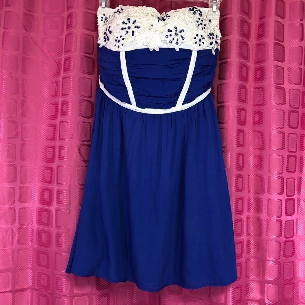 Naranka small strapless beaded lined formal dress